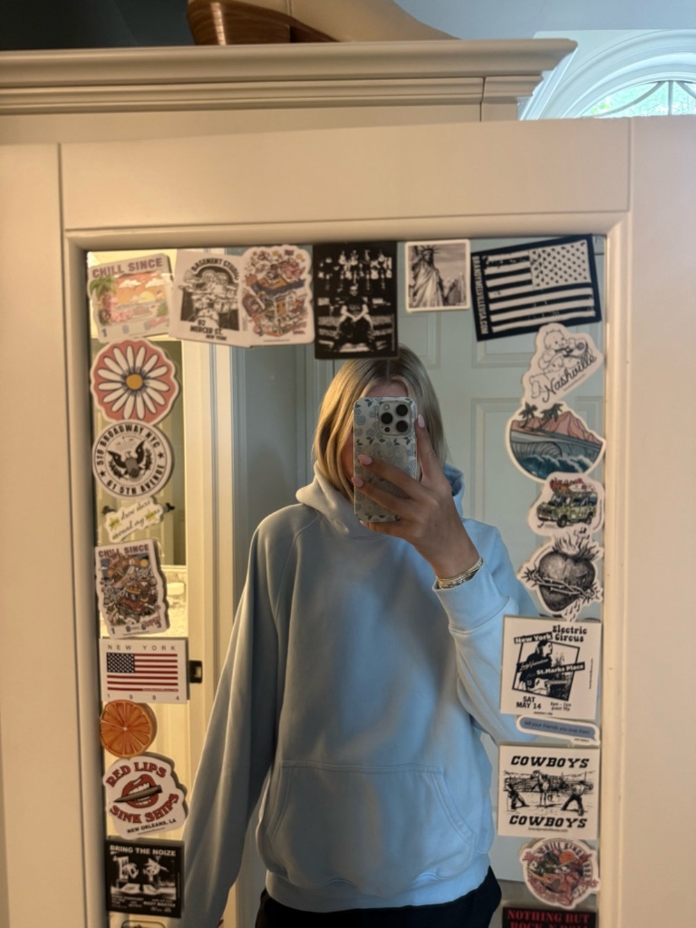 aritzia light blue oversized hoodie